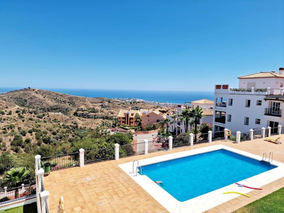 Las Palmeras Seaviews Mijas Luaran gambar
