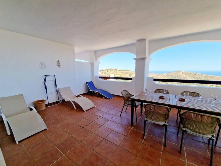 Las Palmeras Seaviews Mijas Luaran gambar