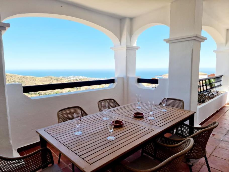 Las Palmeras Seaviews Mijas Luaran gambar