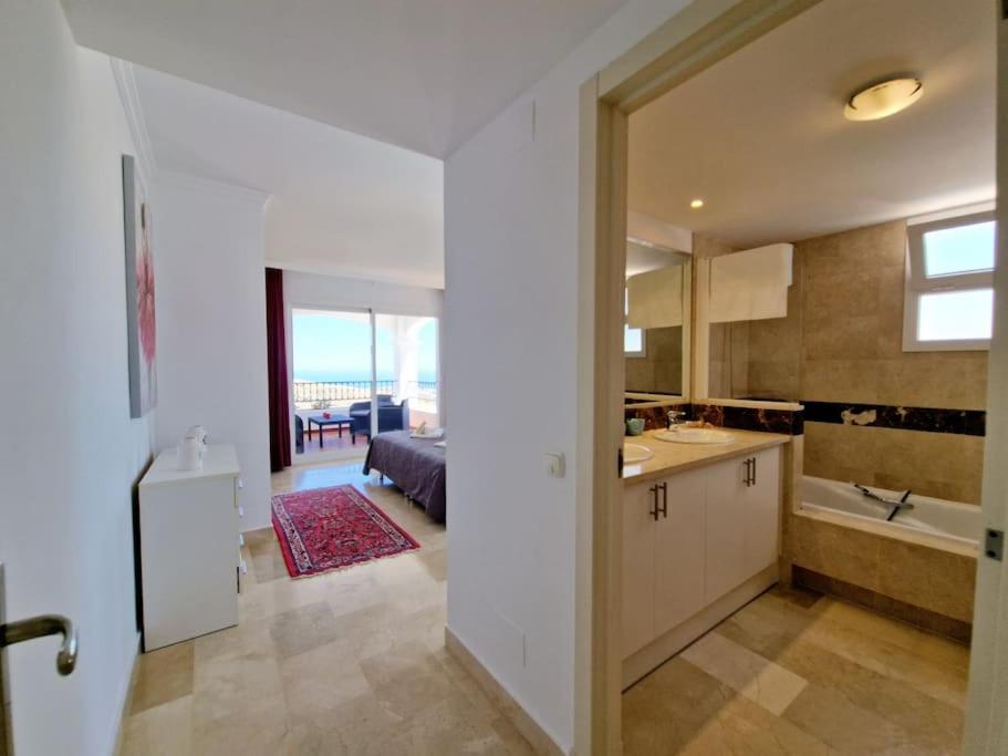 Las Palmeras Seaviews Mijas Luaran gambar
