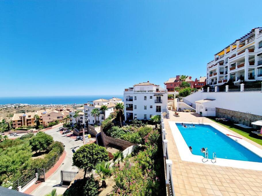 Las Palmeras Seaviews Mijas Luaran gambar